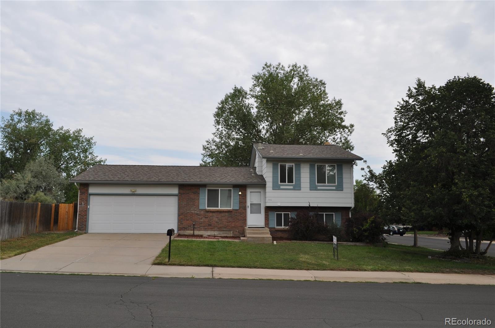 950 S Waco Way, Aurora, CO 80017