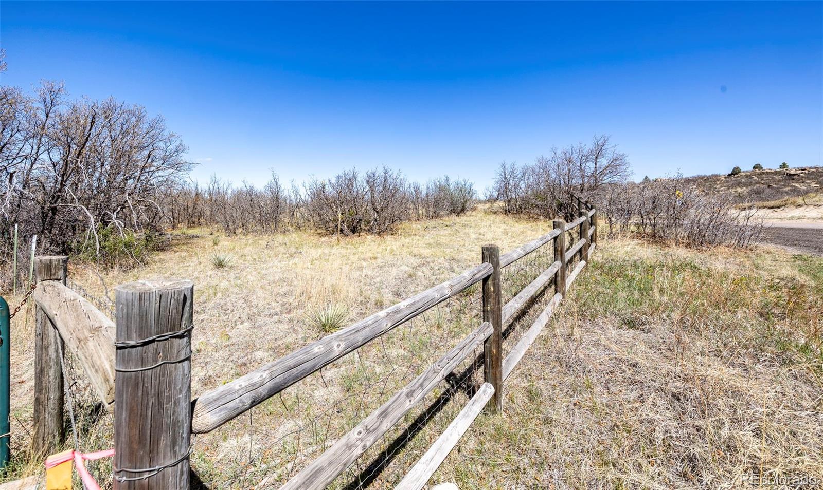 1701 N Rocky View Rd, Castle Rock, CO 80108