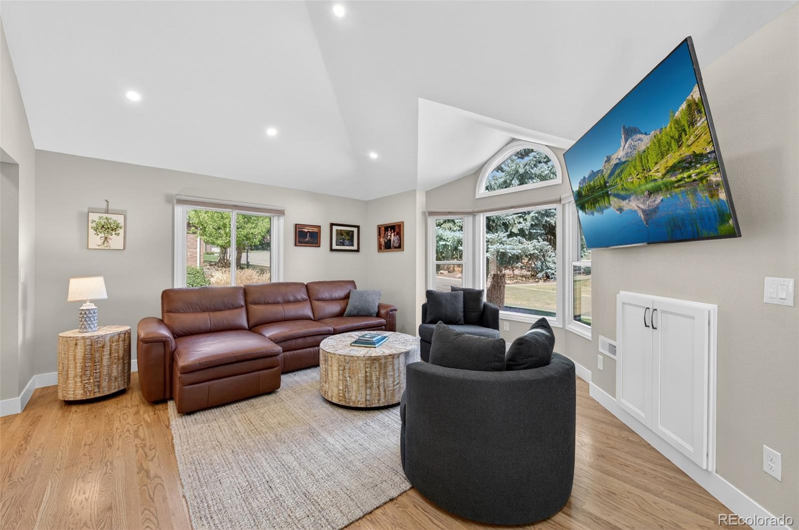 132 Willowleaf Dr, Littleton, CO 80127