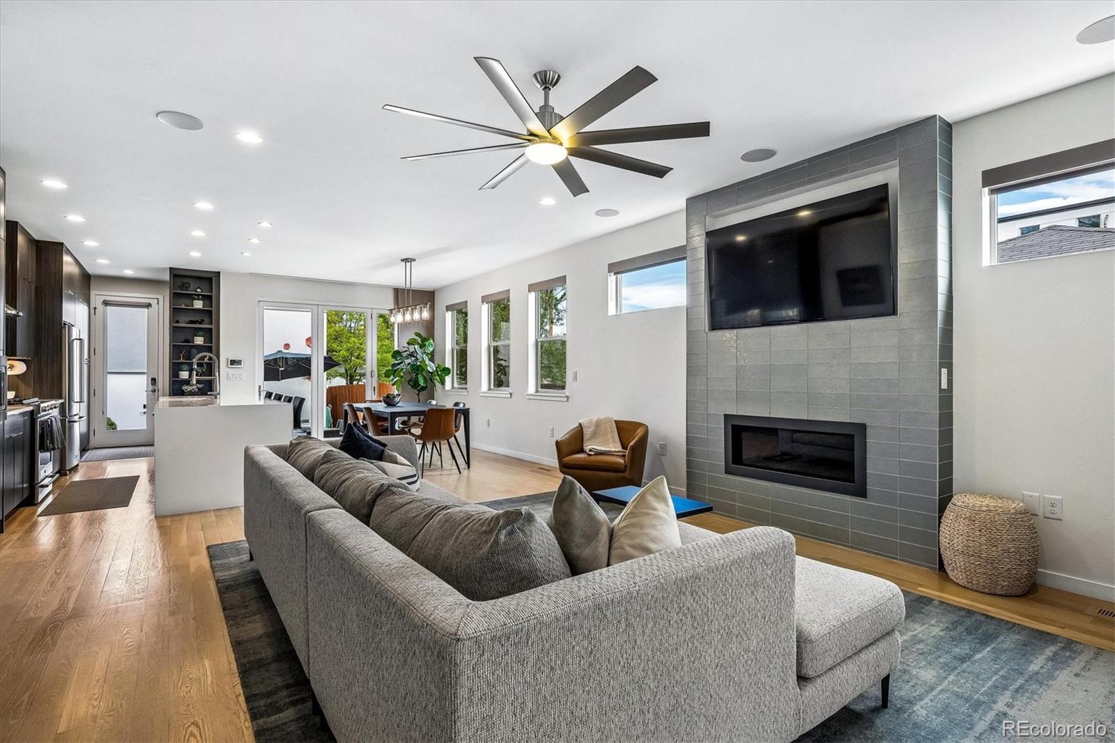 827 Eudora St, Denver, CO 80220
