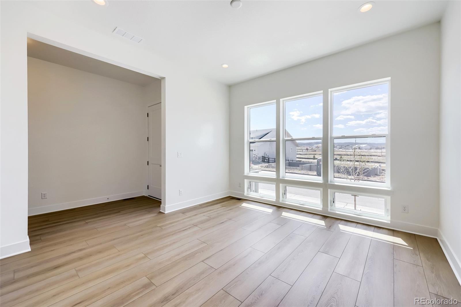 634 Leafy Aster Ln, Castle Rock, CO 80104