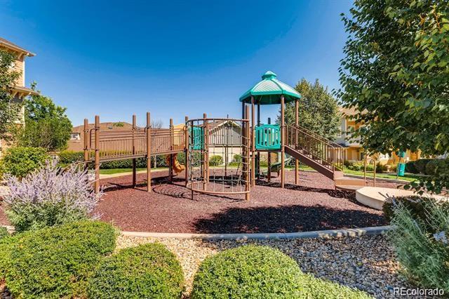 9552 Pearl Cir #102, Parker, CO 80134