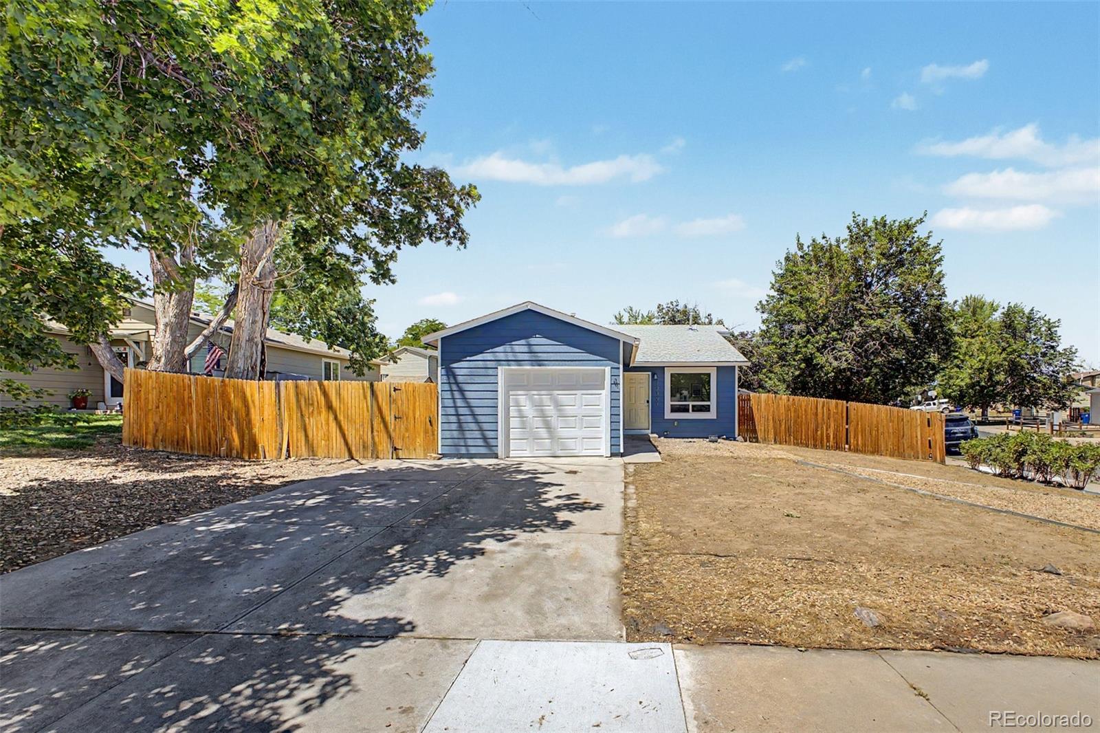 17391 E Layton Dr, Aurora, CO 80015