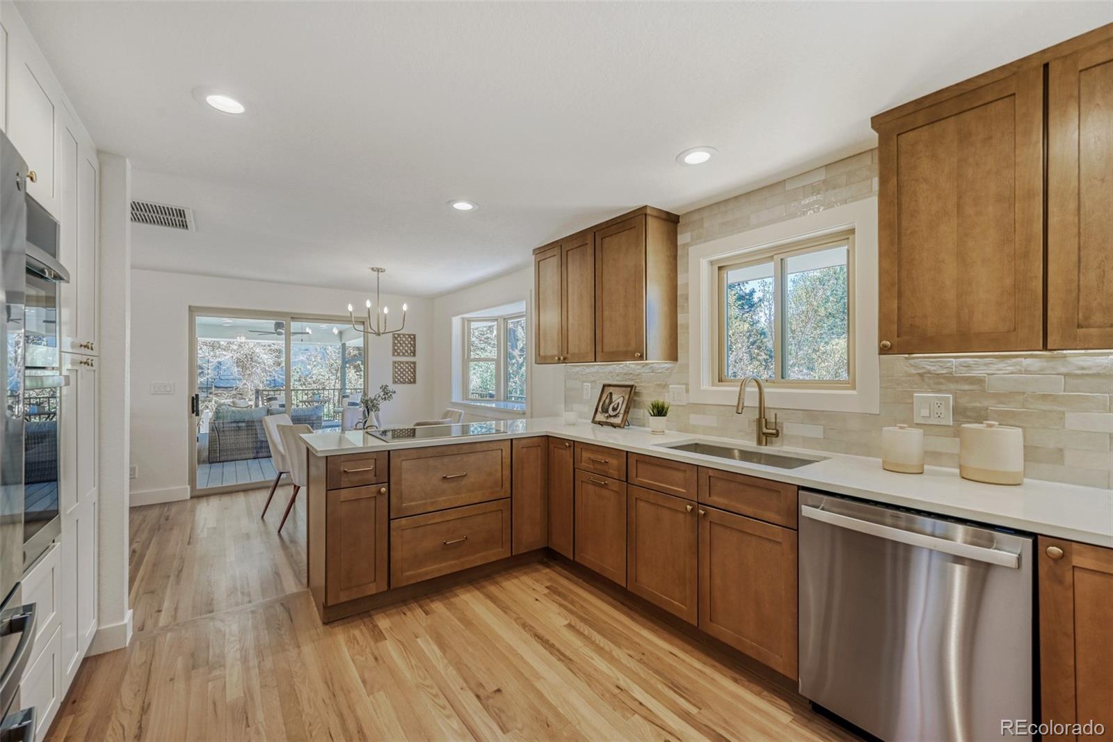 11900 W 22nd Pl, Lakewood, CO 80215