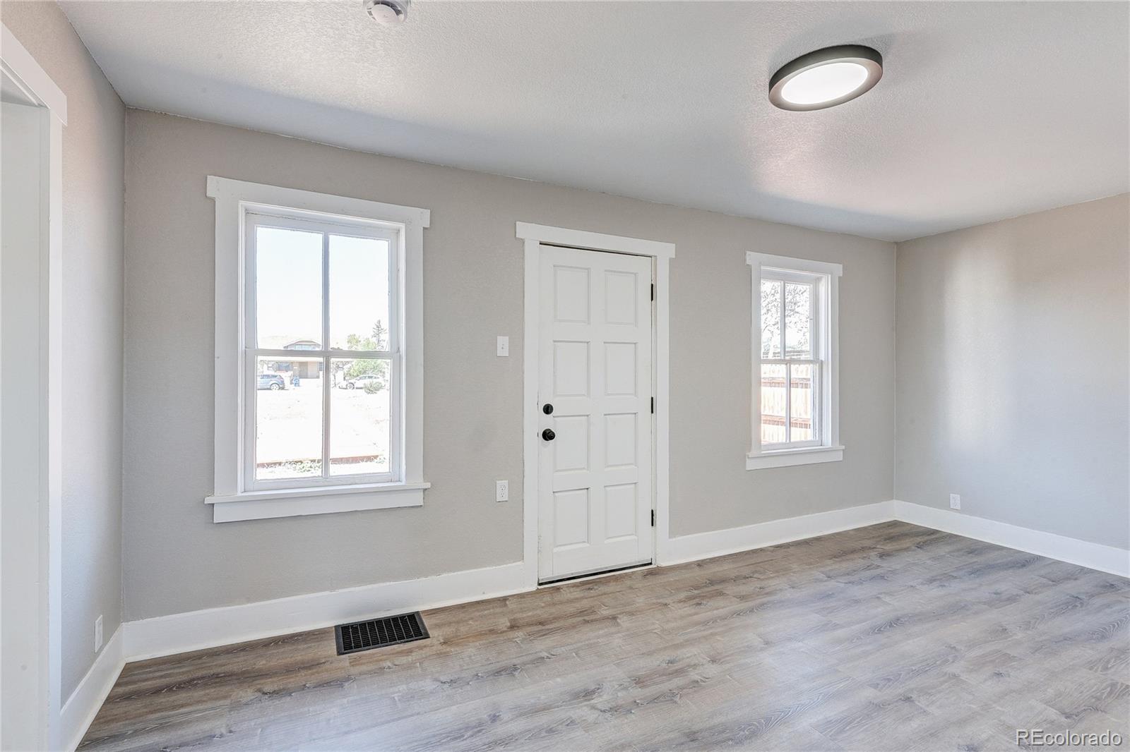 126 S 9th Ave, Brighton, CO 80601