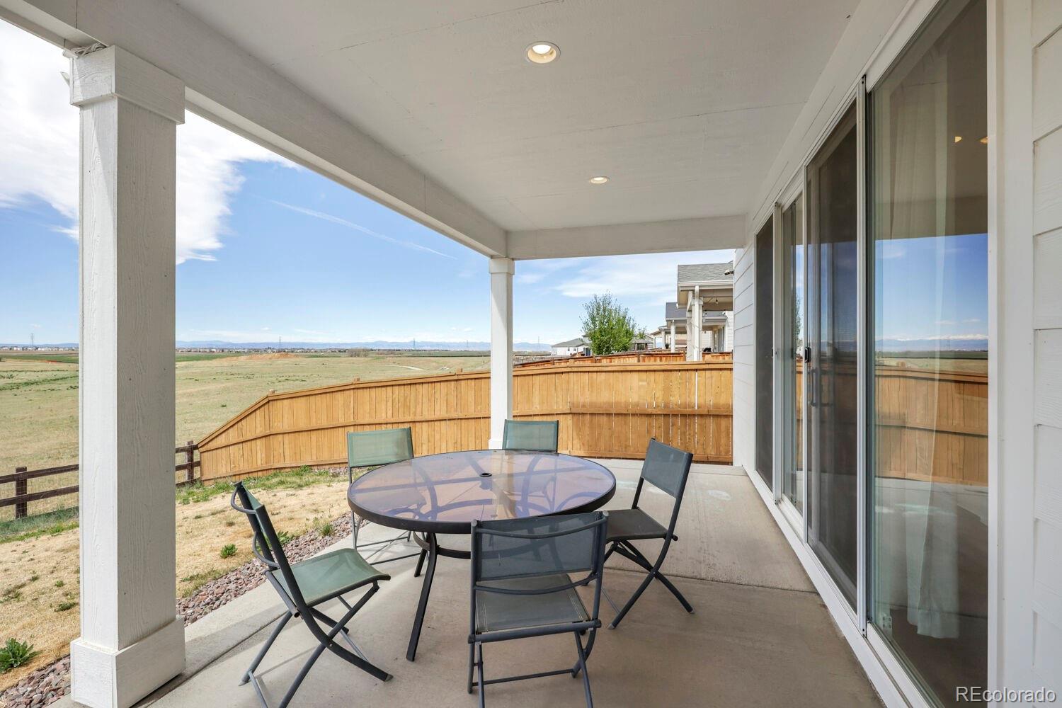 919 N Undergrove Way, Aurora, CO 80018