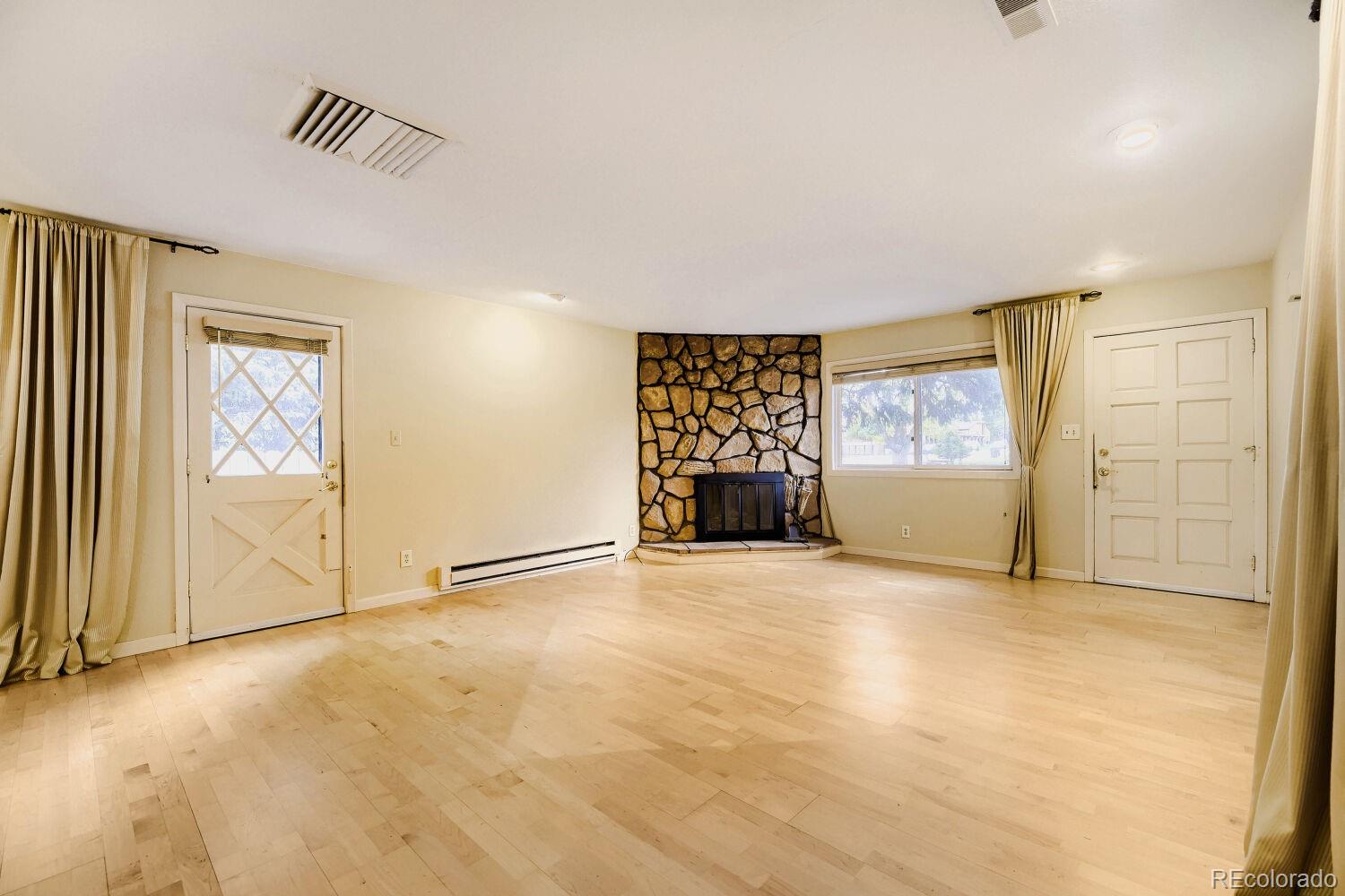 385 E Chenango Ave, Englewood, CO 80113