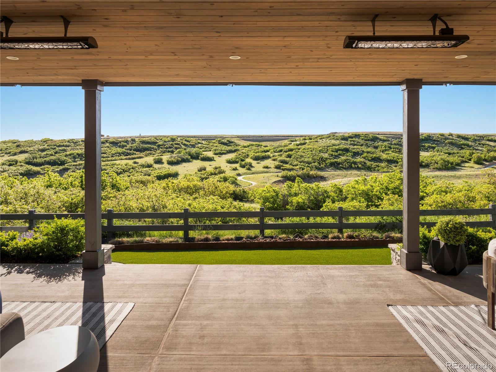 6642 Canyonpoint Rd, Castle Pines, CO 80108