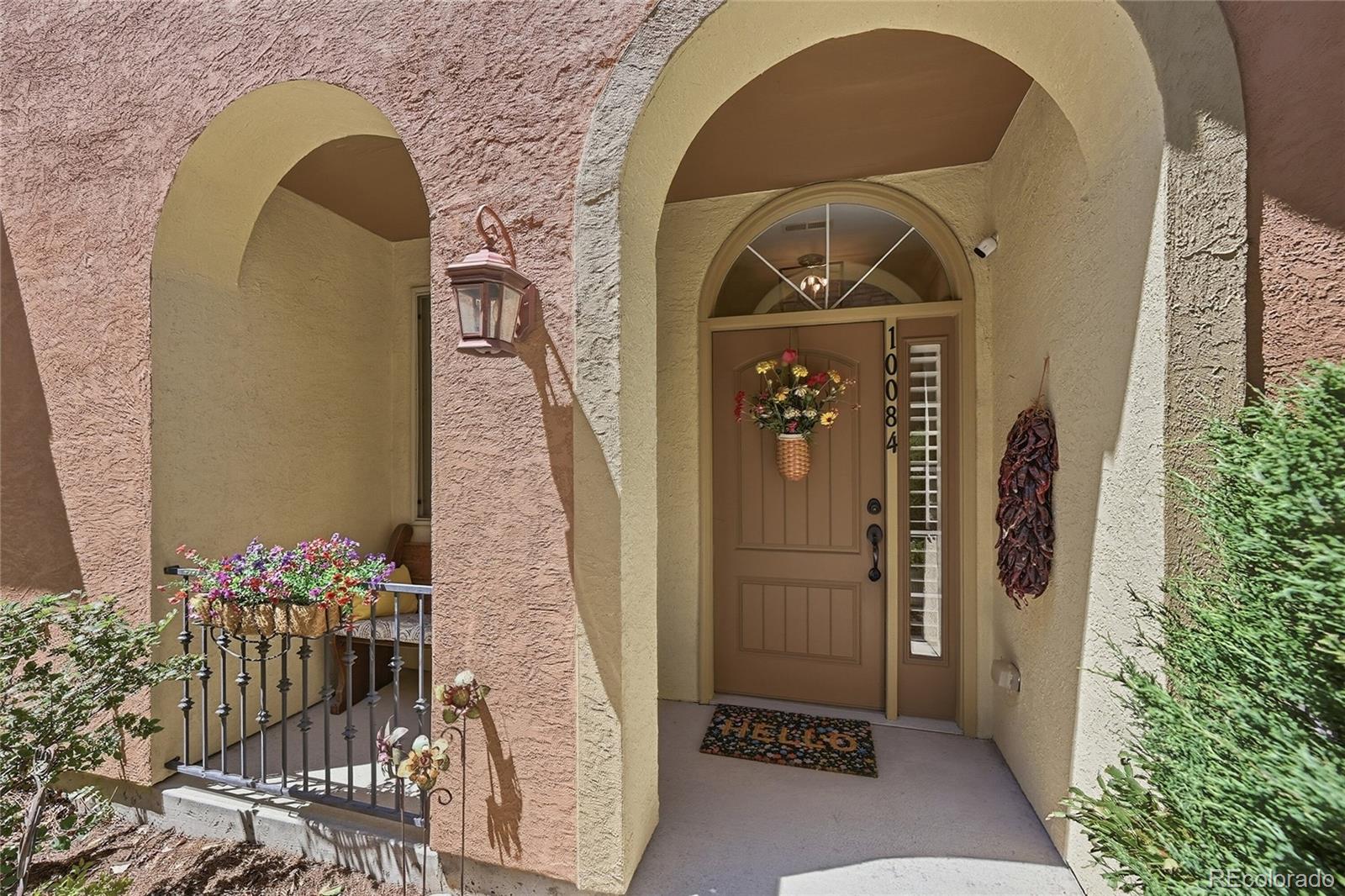 10084 Bluffmont Ln, Lone Tree, CO 80124