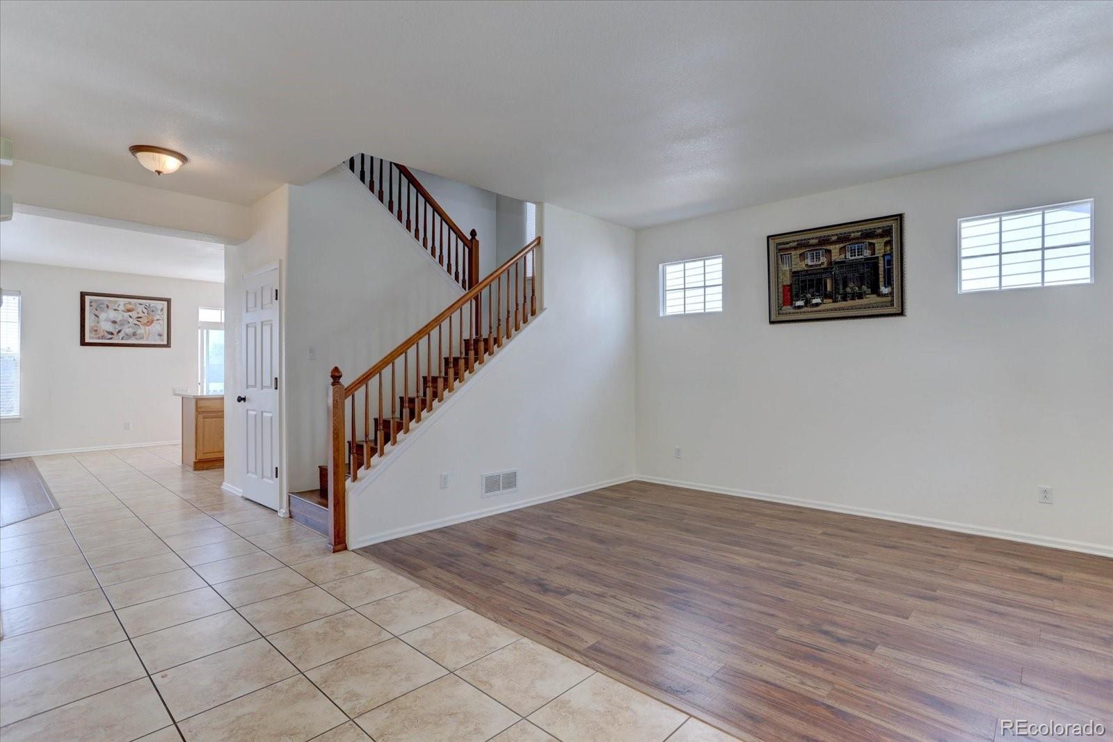 20436 E Flora Dr, Aurora, CO 80013