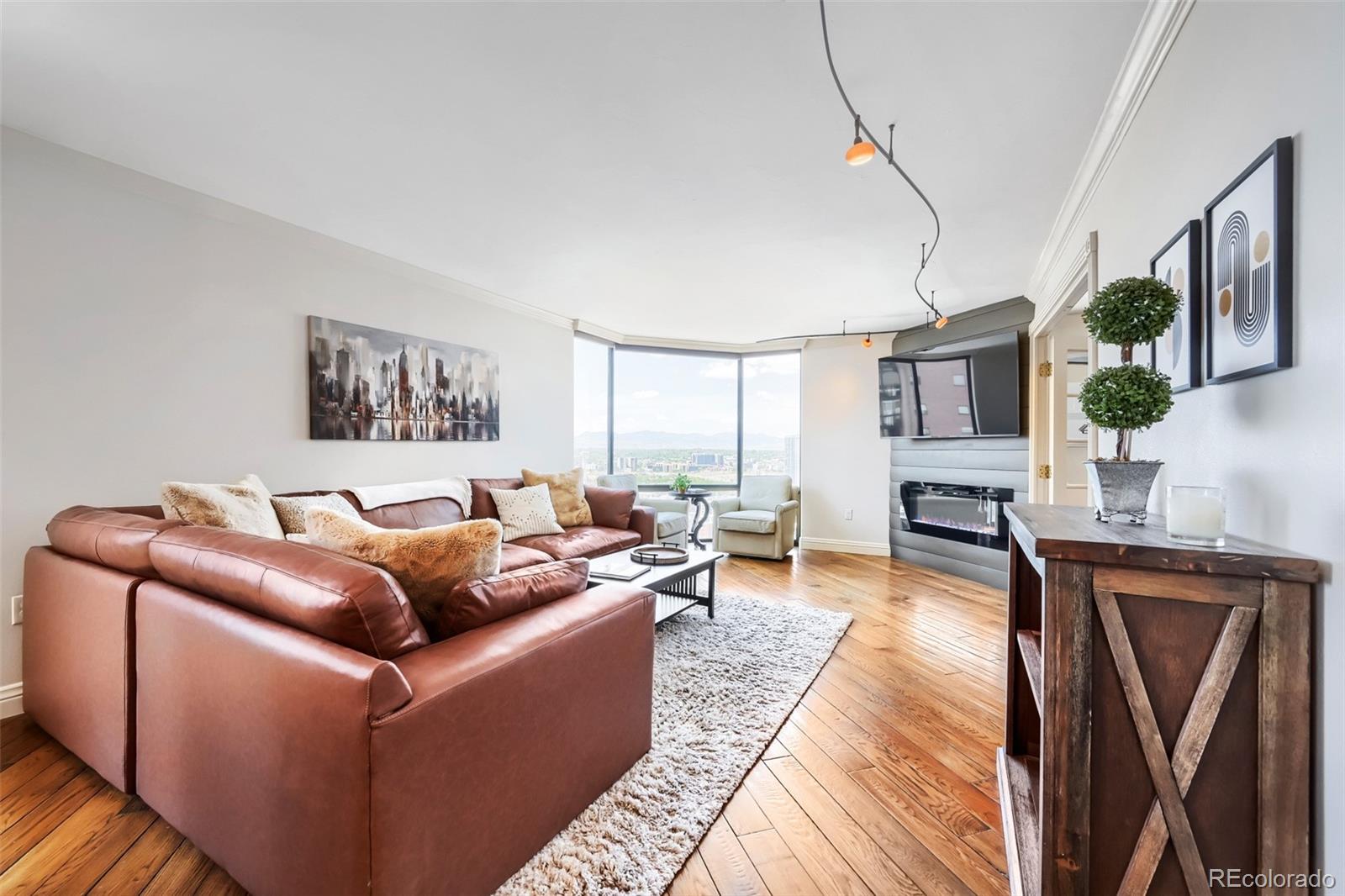 1625 Larimer St #3001, Denver, CO 80202