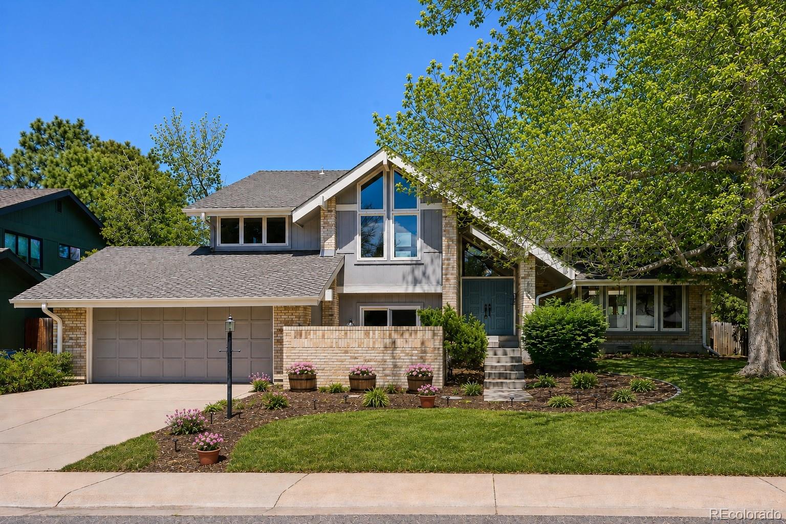 7715 S Forest St, Centennial, CO 80122
