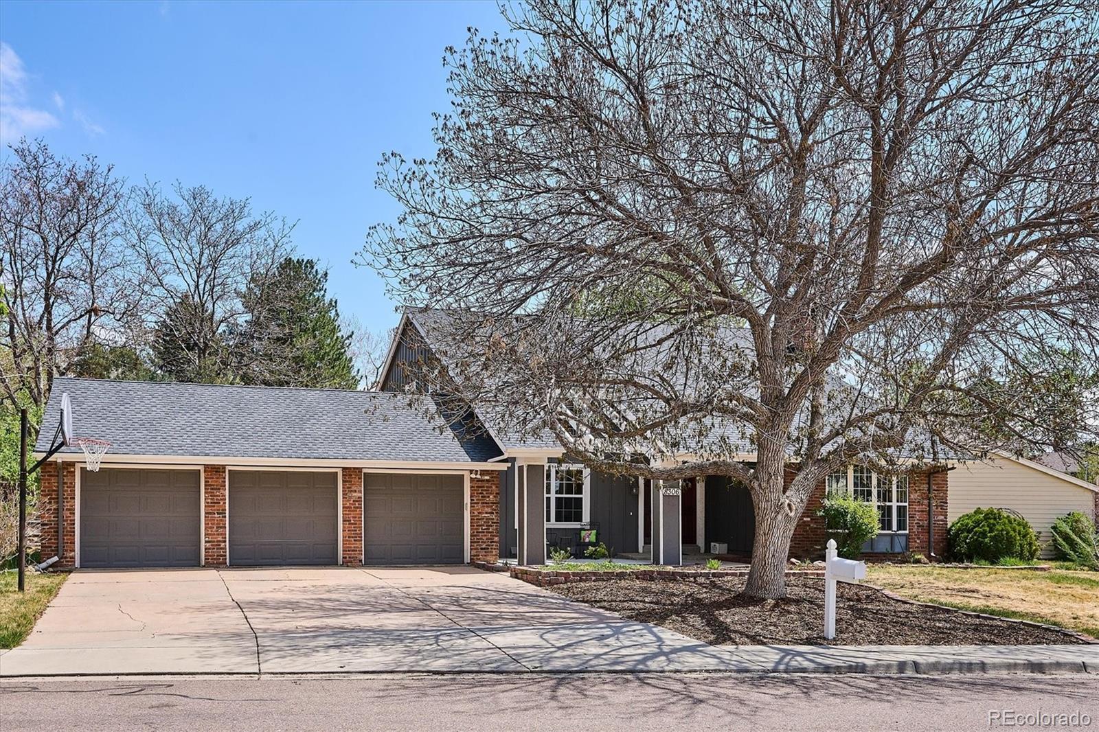 8306 E Jamison Cir, Centennial, CO 80112