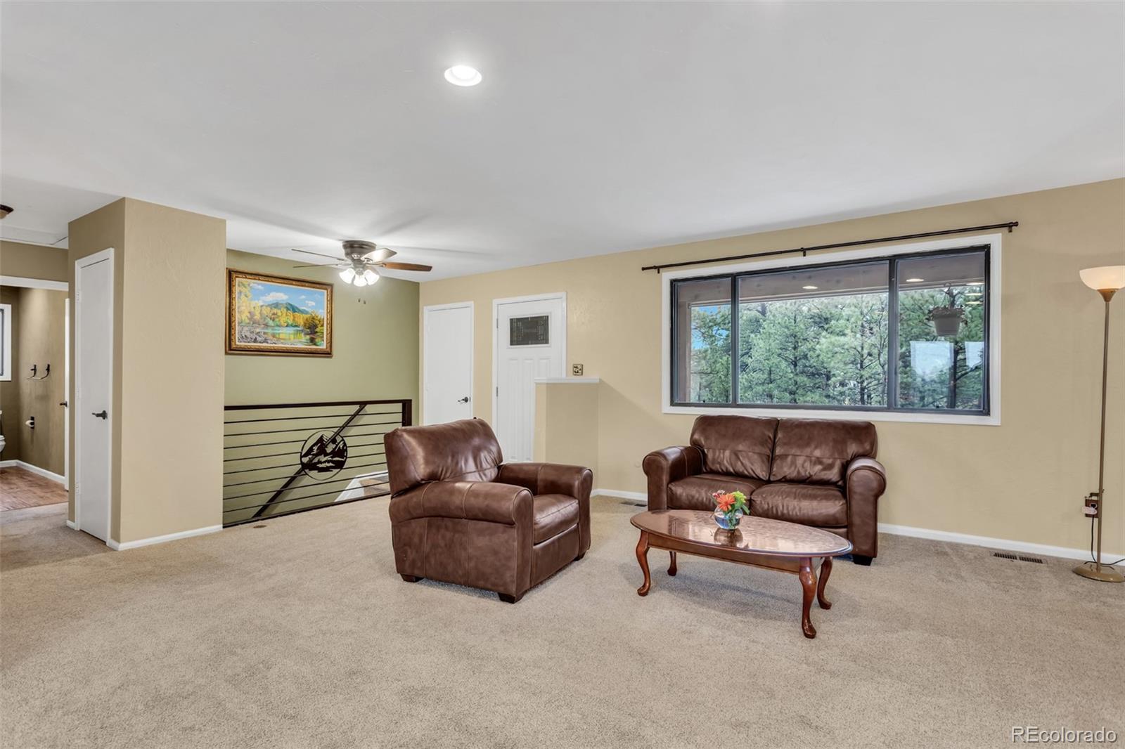 104 Overlook Rd, Elizabeth, CO 80107
