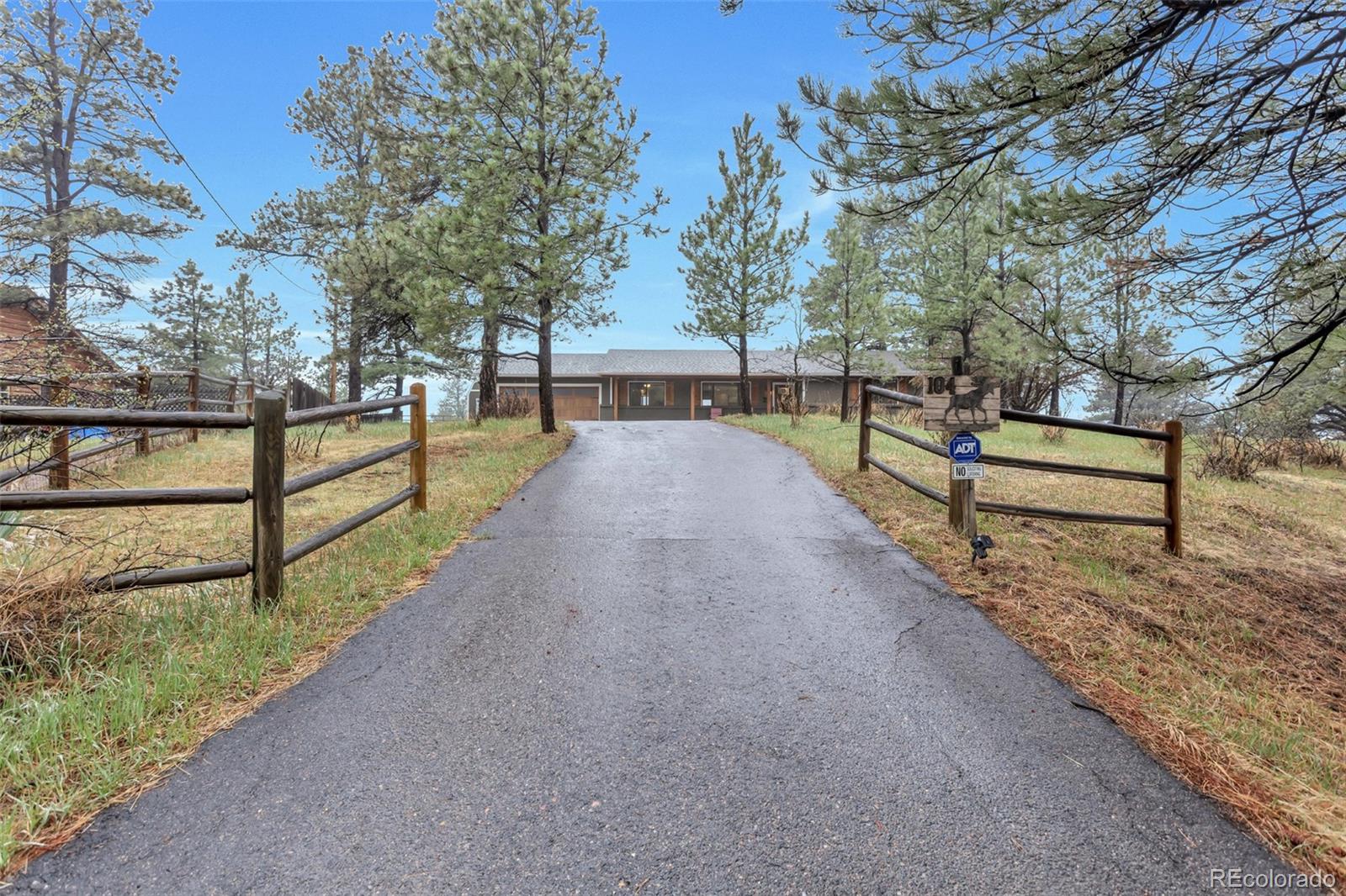 104 Overlook Rd, Elizabeth, CO 80107