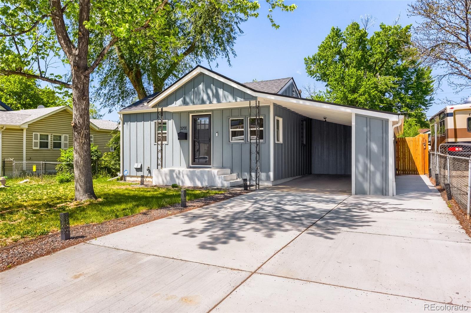 3255 S Corona St, Englewood, CO 80113