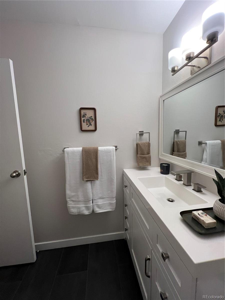 5995 W Hampden Ave #18, Denver, CO 80227