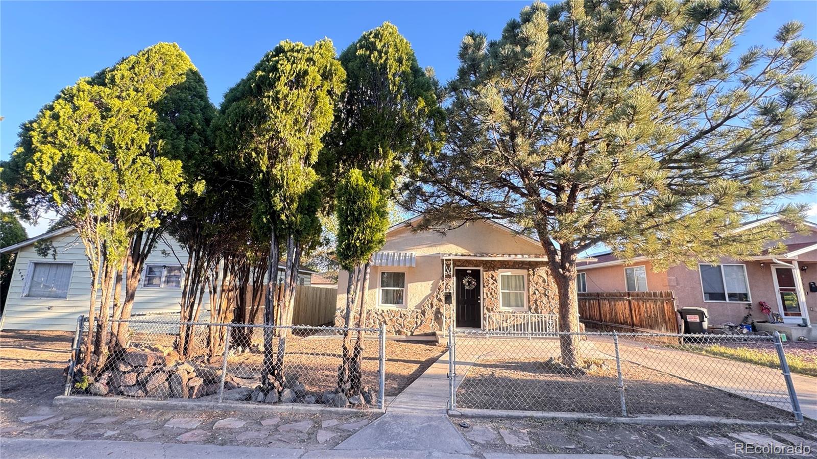 1004 W 18th St, Pueblo, CO 81003