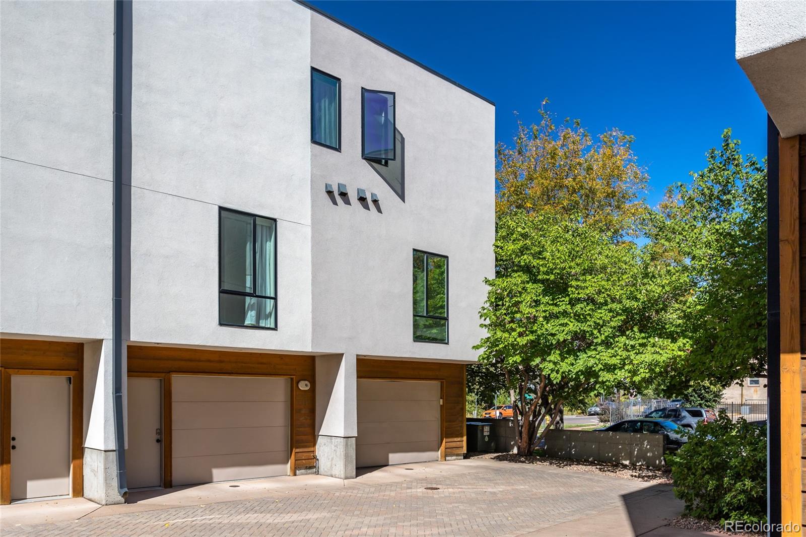 2494 Champa St, Denver, CO 80205