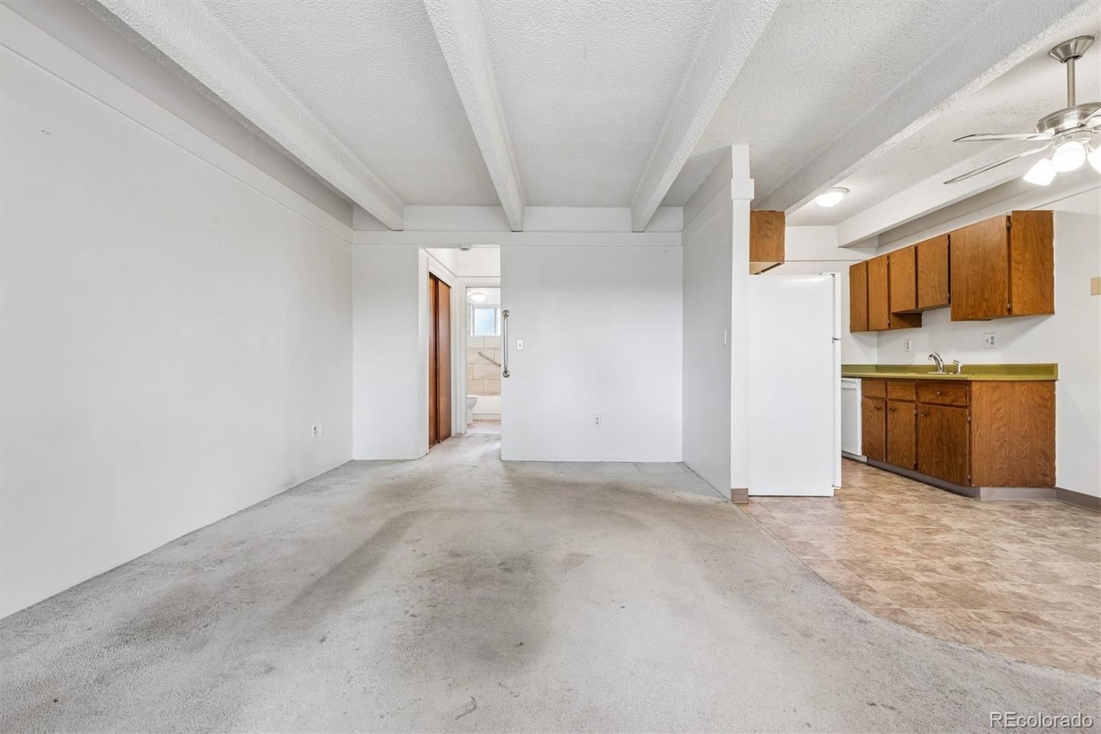 800 W Belleview Ave #306, Englewood, CO 80110