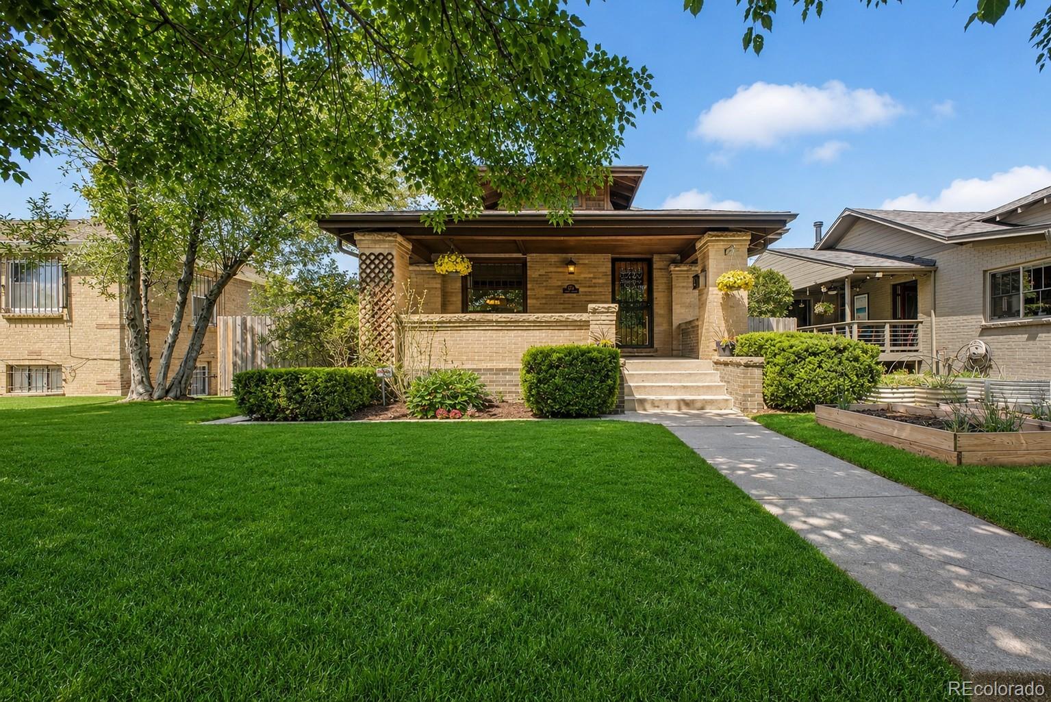 2671 Albion St, Denver, CO 80207