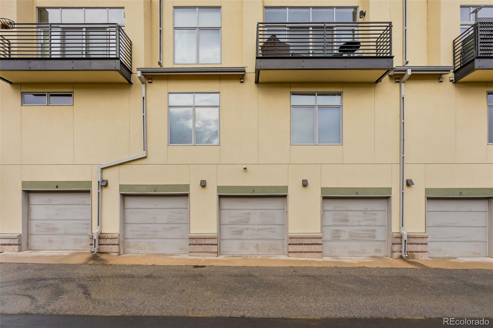 4555 13th St #2F, Boulder, CO 80304