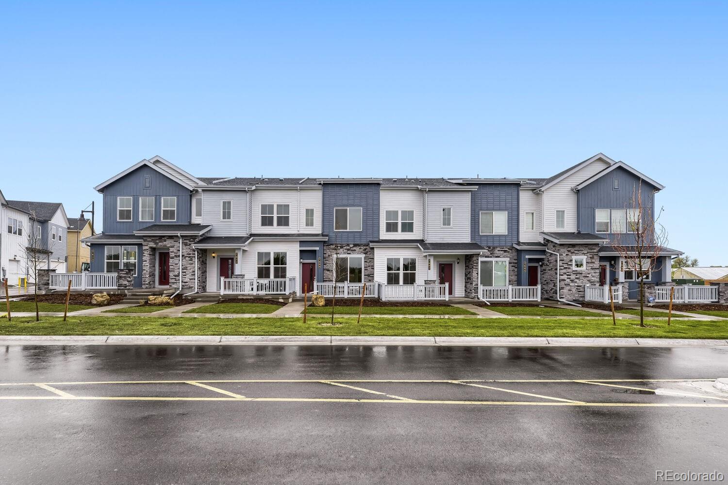 7613 S Mobile Way, Centennial, CO 80016