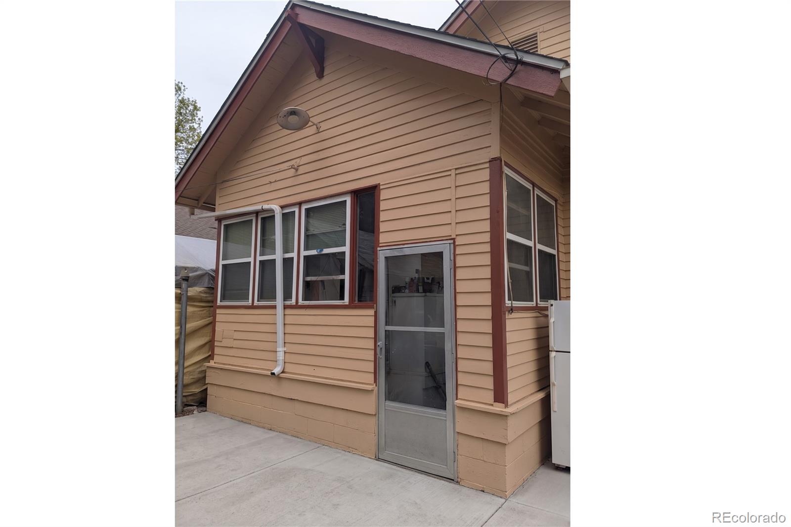 37 E 4th Ave, Longmont, CO 80504
