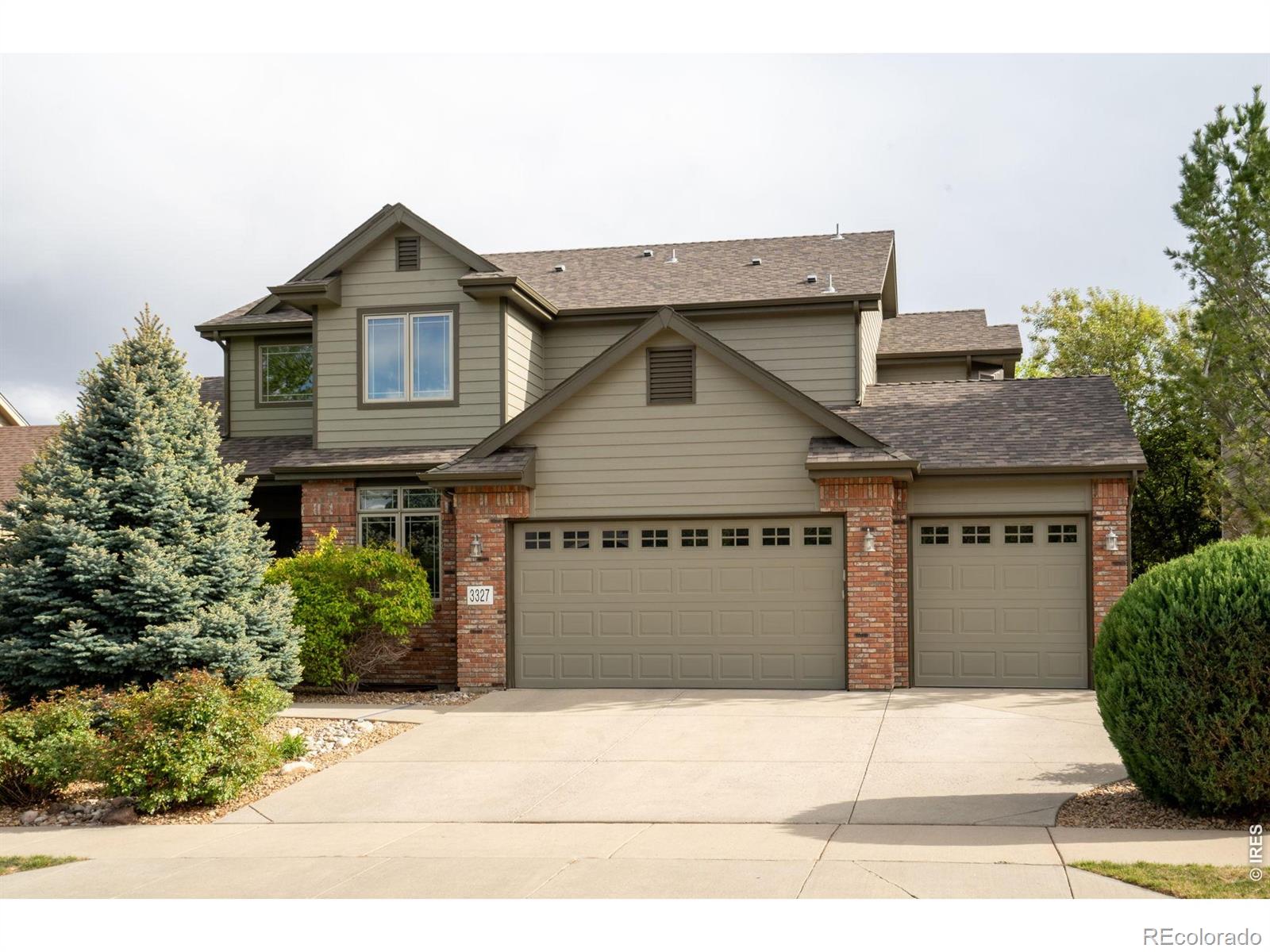 3327 Long Creek Dr, Fort Collins, CO 80528