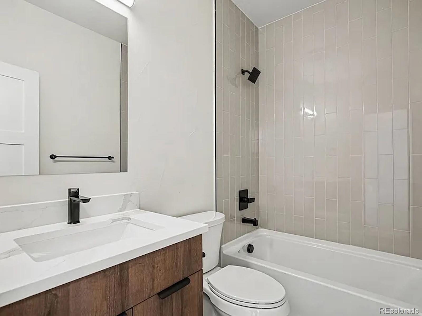 1370 Lowell Blvd #3, Denver, CO 80204