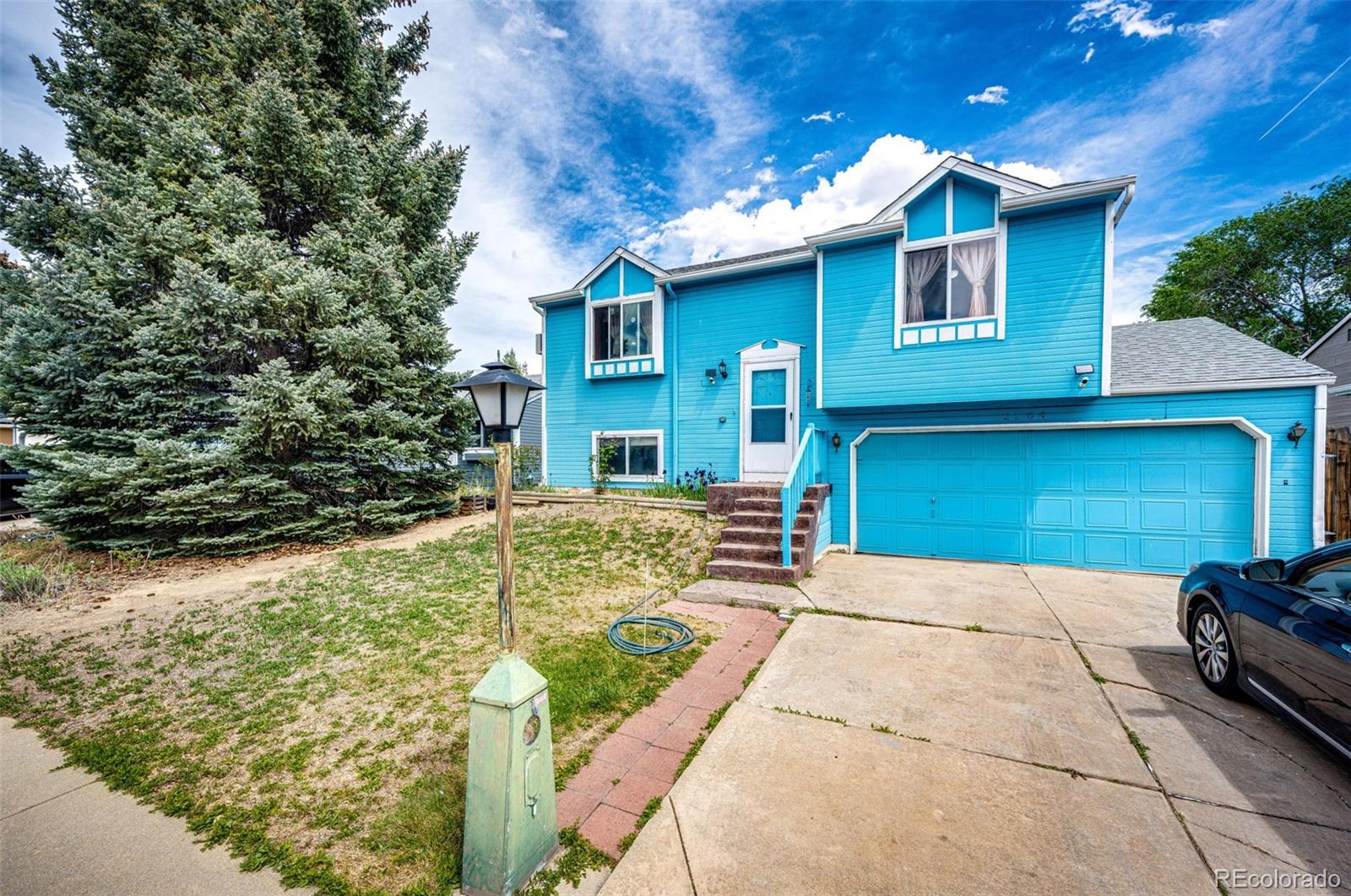 2164 Hackberry Cir, Longmont, CO 80501