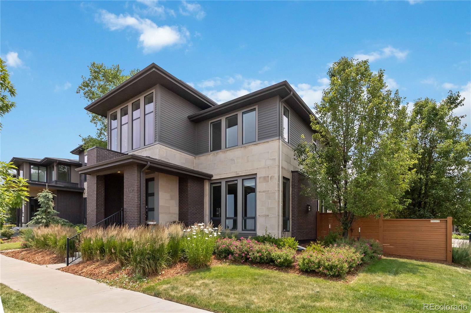 9202 E 53rd Ave, Denver, CO 80238