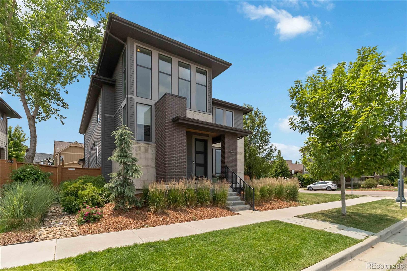 9202 E 53rd Ave, Denver, CO 80238