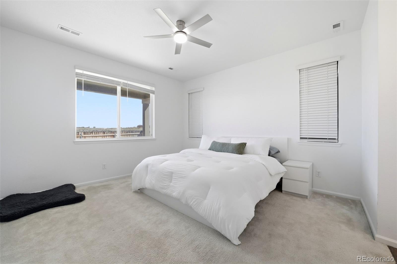 2213 Sunrise Ln, Pueblo, CO 81008