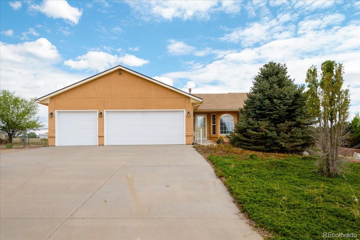 464 W Ventura Dr, Pueblo, CO 81007