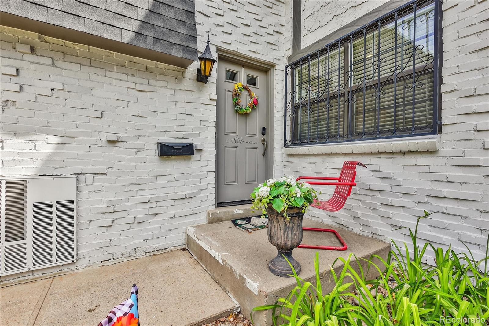 3538 S Ivanhoe St, Denver, CO 80237