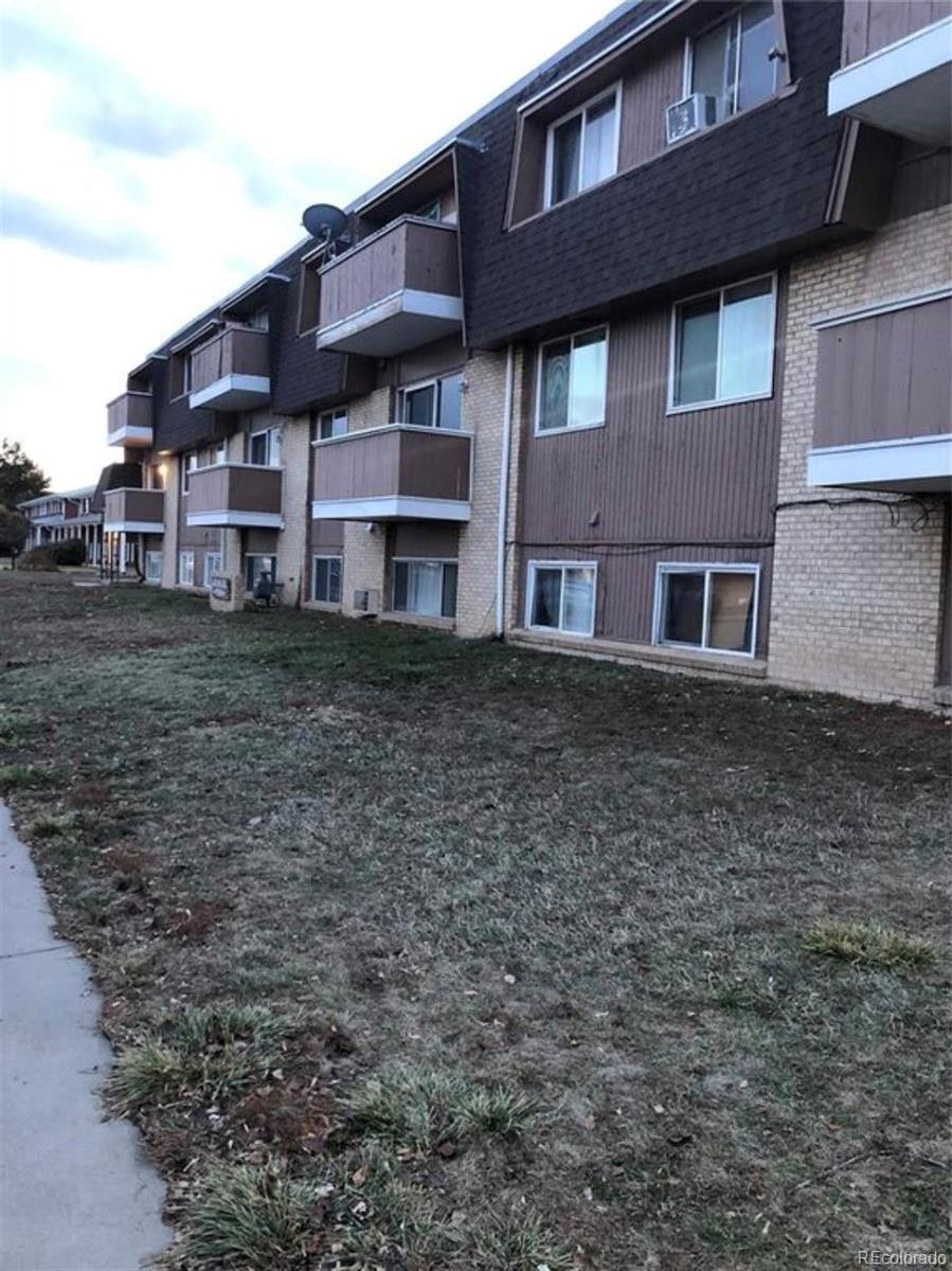 561 Geneva St #200, Aurora, CO 80010