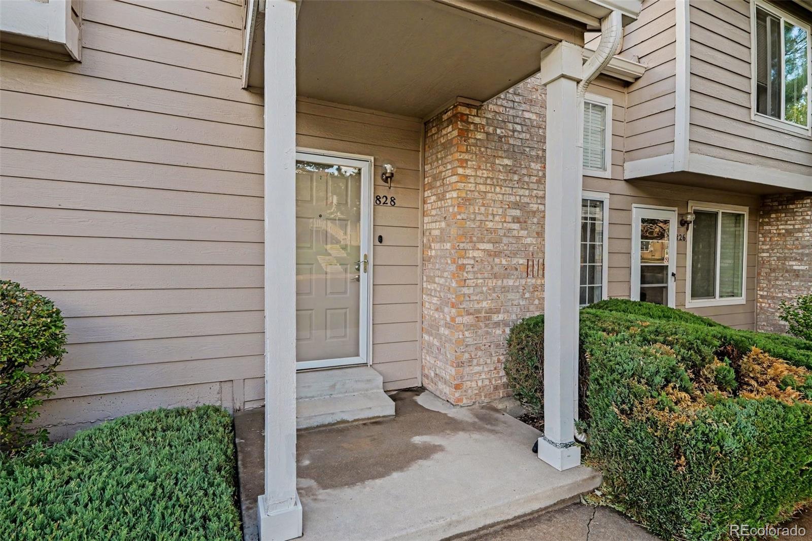 828 Summer Dr, Highlands Ranch, CO 80126