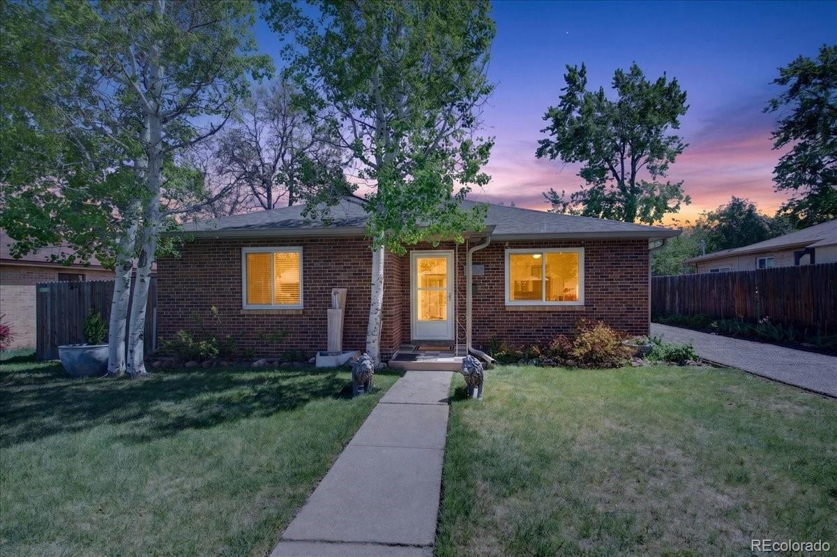 8122 W 17th Ave, Lakewood, CO 80214
