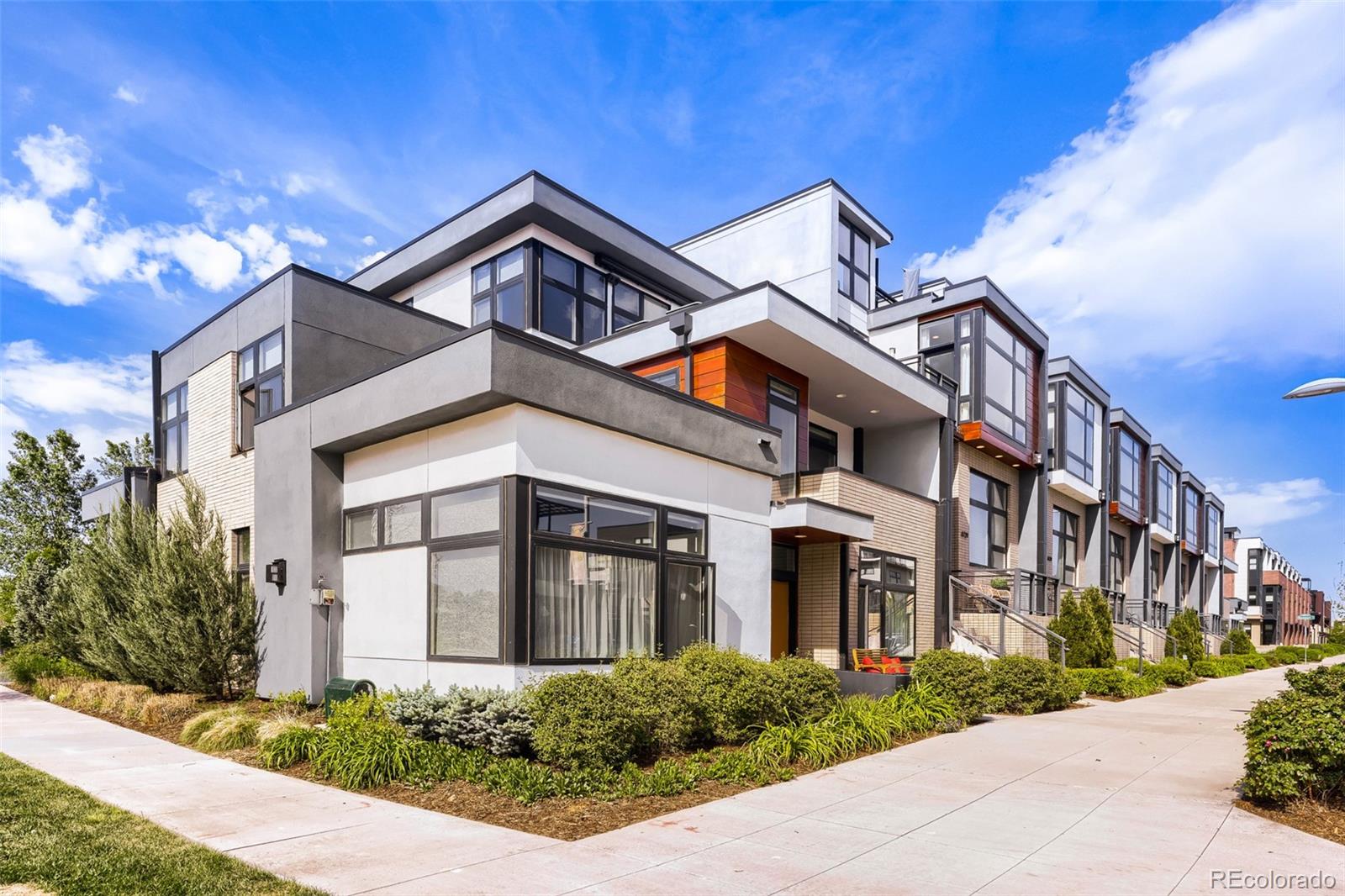 6729 E Lowry Blvd, Denver, CO 80230