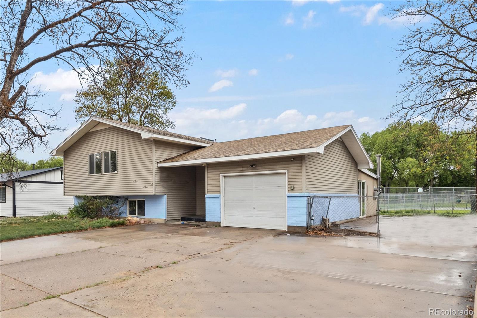 1026 Drury Ln, Colorado Springs, CO 80911