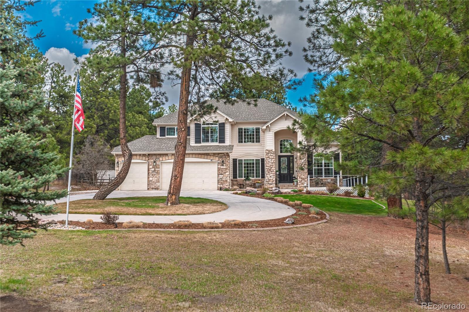 1000 Cochetopa Dr, Larkspur, CO 80118