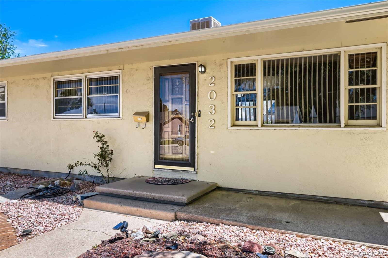 2032 Ridgewood Ln, Pueblo, CO 81005