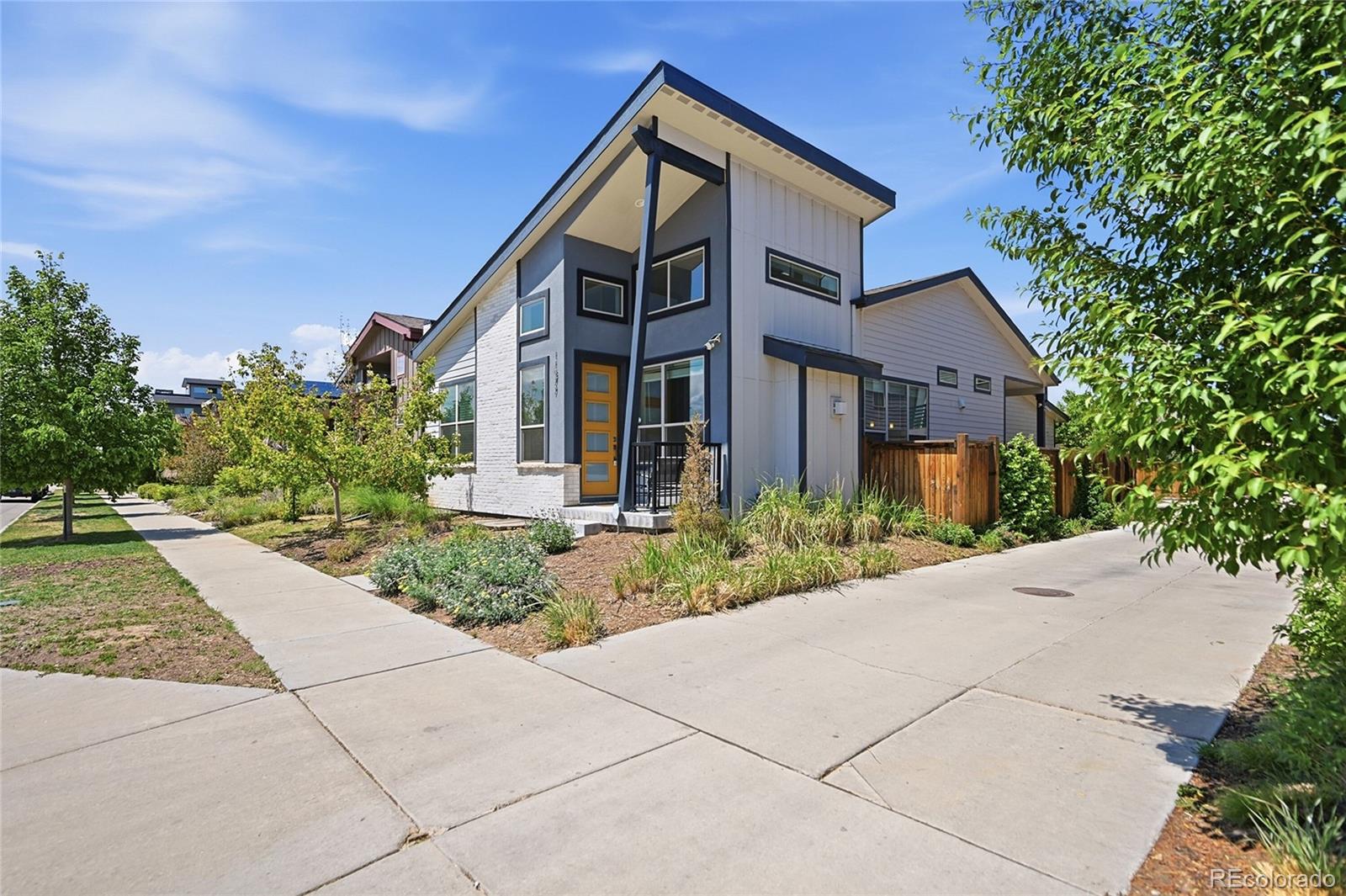 11577 E 25th Ave, Aurora, CO 80010