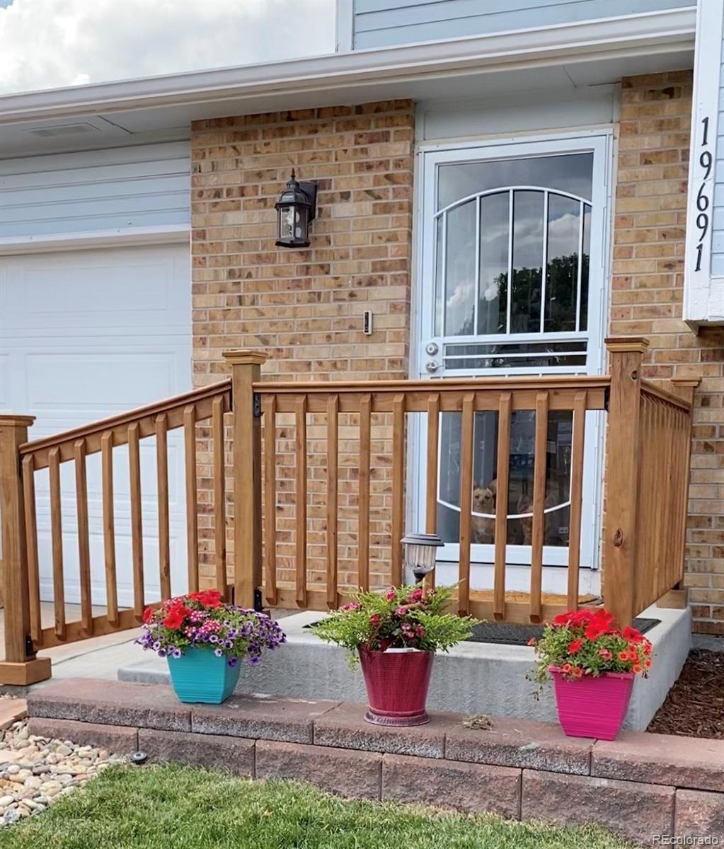 19691 E Navarro Pl, Aurora, CO 80013