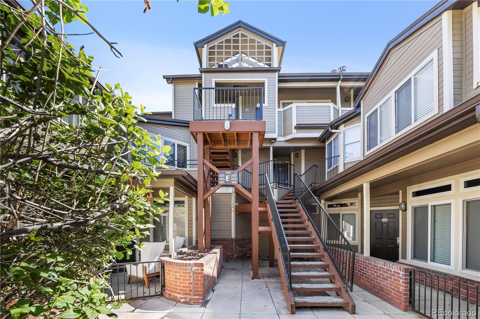 6001 S Yosemite St #E205, Greenwood Village, CO 80111