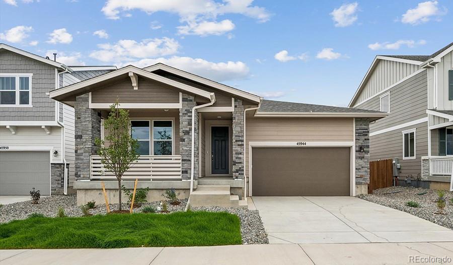 45944 Faith Ave, Bennett, CO 80102