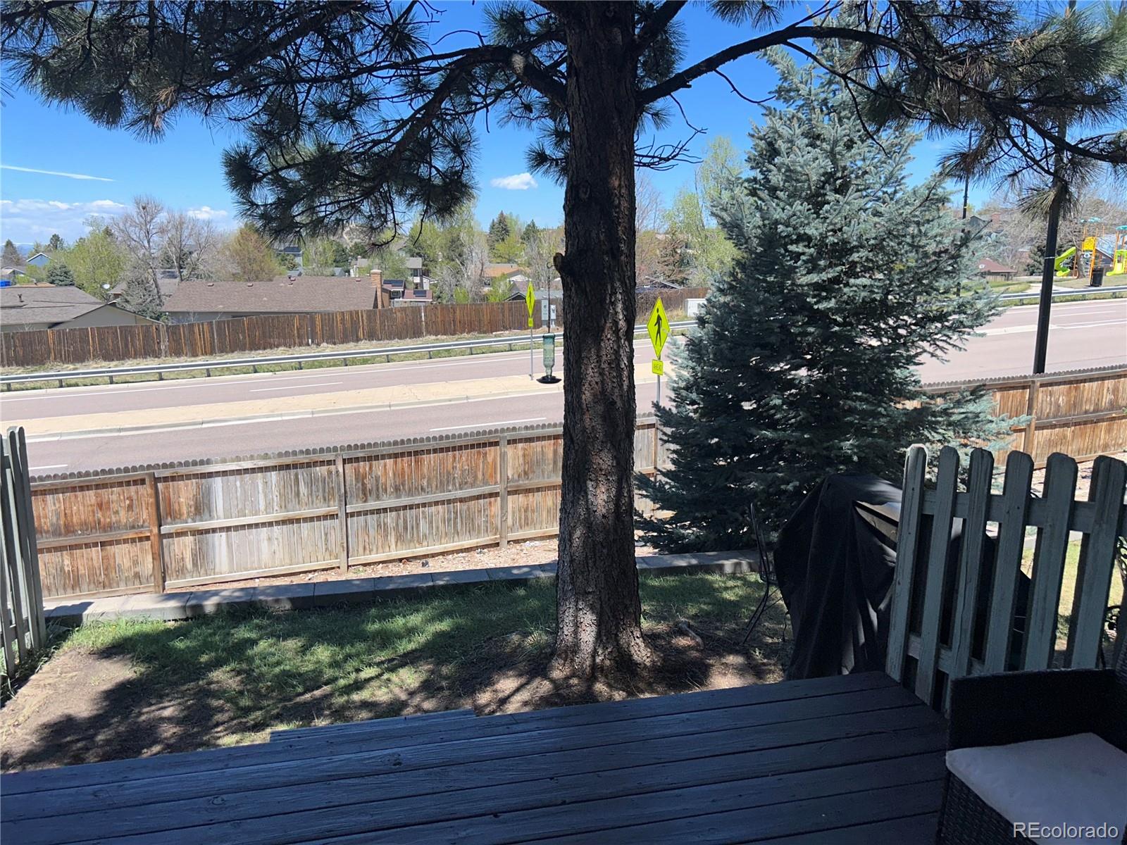 2085 Oakcrest Cir, Castle Rock, CO 80104