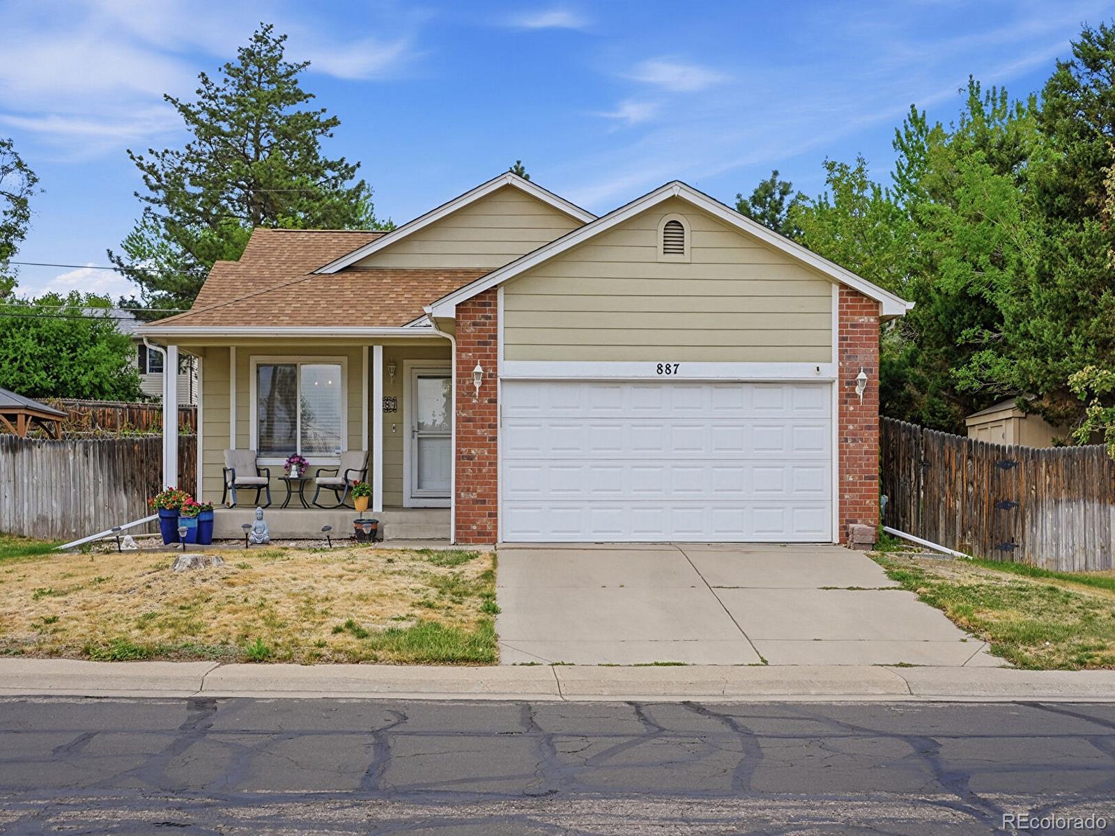 887 W 96th Pl, Thornton, CO 80260