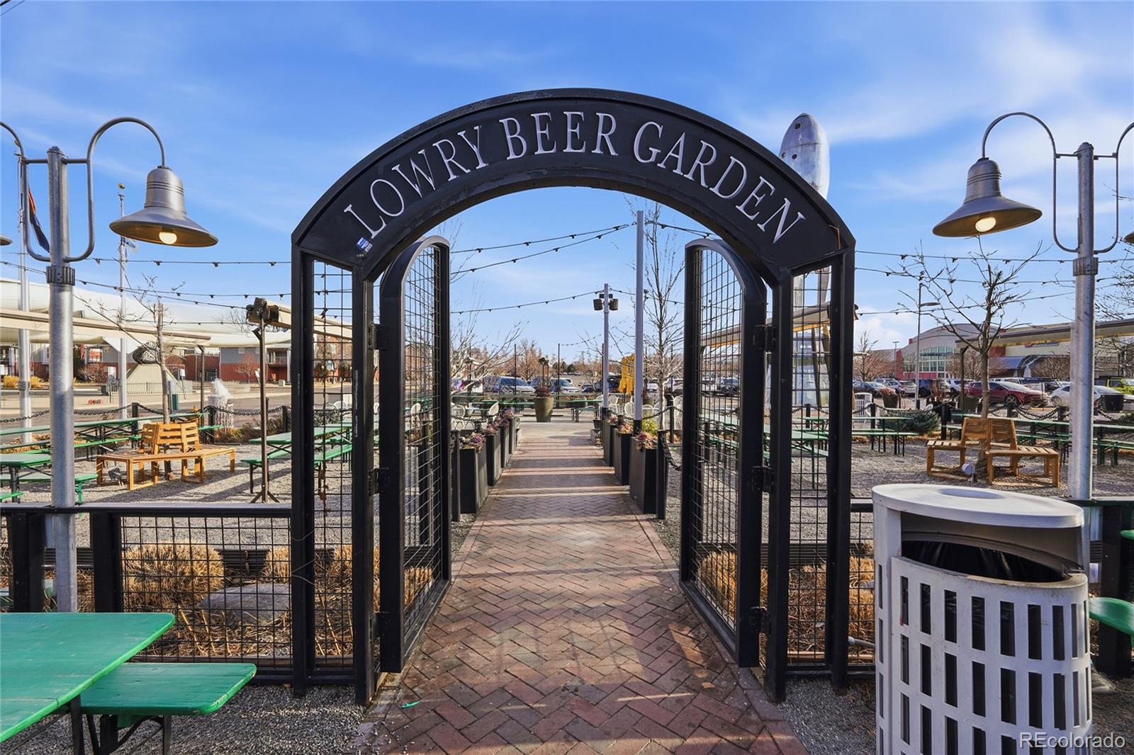 220 Roslyn St #706, Denver, CO 80230